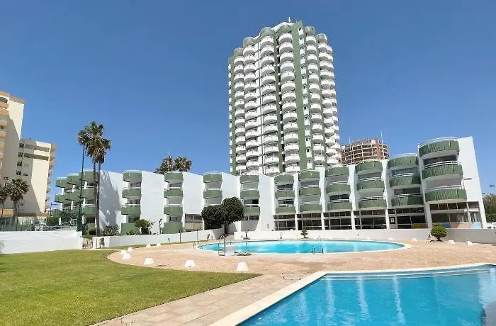 Apartment Torre - Free Parking - Swimming Pool - Sea View - By Bedzy