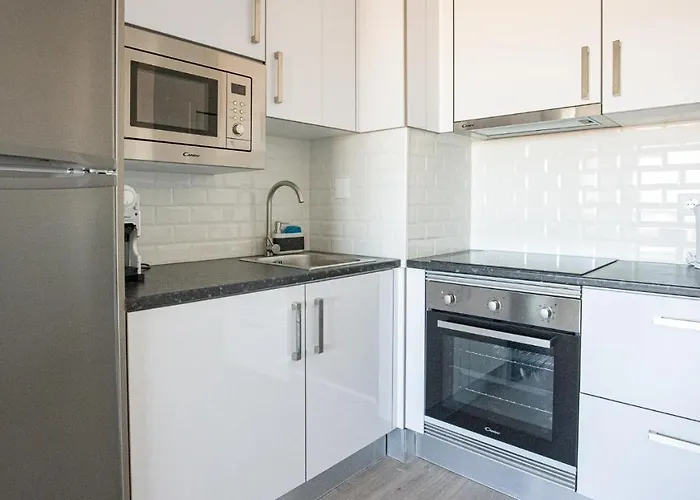 Torre - Free Parking - Swimming Pool - Sea View - By Bedzy Apartment *