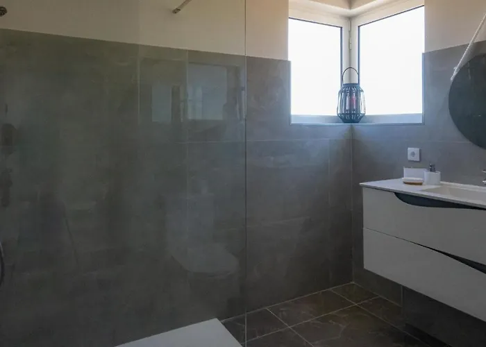 Apartment Torre - Free Parking - Swimming Pool - Sea View - By Bedzy Portimão